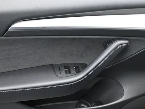 Used 2023 Tesla Model 3 Standard Range RWD image 8