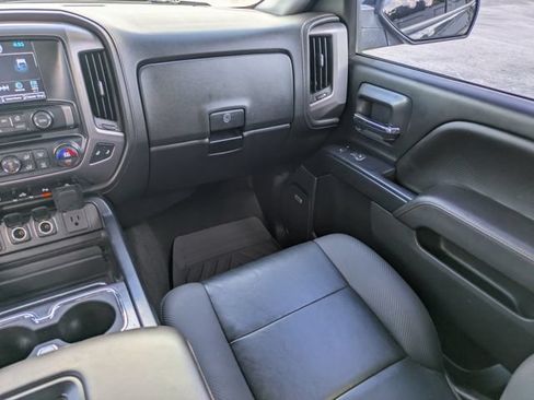 Used 2017 GMC Sierra 1500 SLT w/ All-Terrain Package AWD/4WD image 17