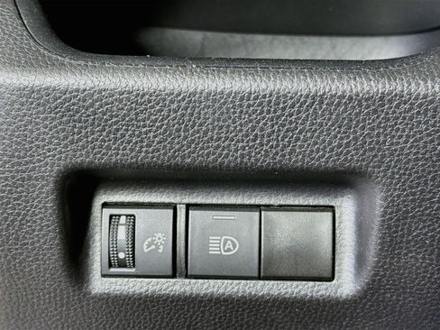 Certified 2025 Toyota RAV4 XLE AWD/4WD image 10