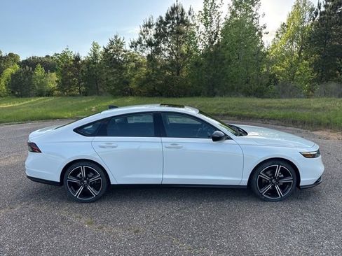 New 2026 Honda Accord SE image 4