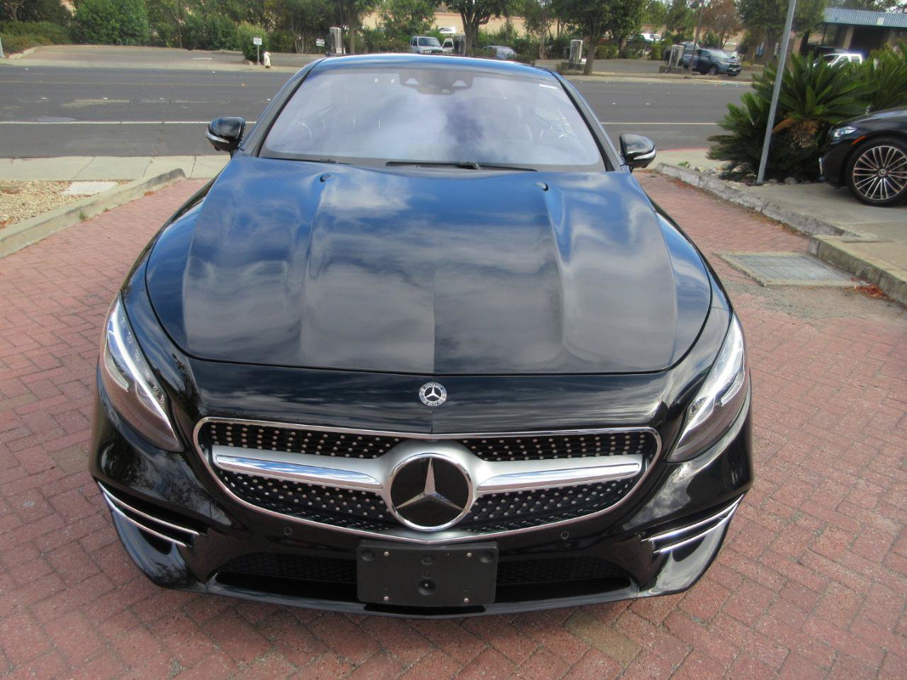 Used 2020 Mercedes-Benz S 560 4MATIC Coupe w/ AMG Line Exterior image 78