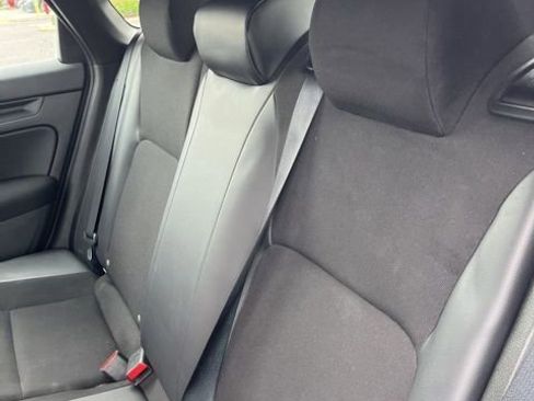 Used 2022 Honda Civic Sport image 9