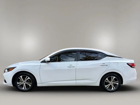 Used 2021 Nissan Sentra SV image 2
