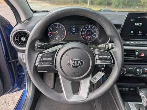 Used 2021 Kia Forte LXS image 18