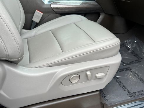 Used 2023 Chevrolet Silverado 1500 LTZ image 14