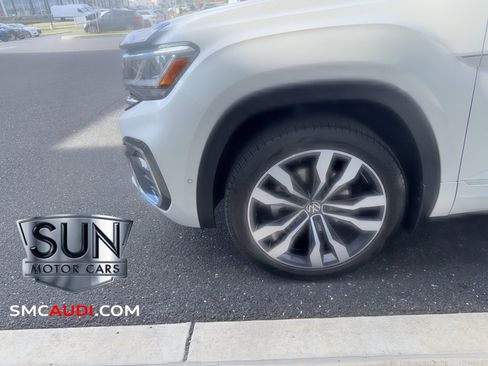 Used 2023 Volkswagen Atlas SEL Premium image 27