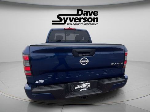 Used 2022 Nissan Frontier SV image 4
