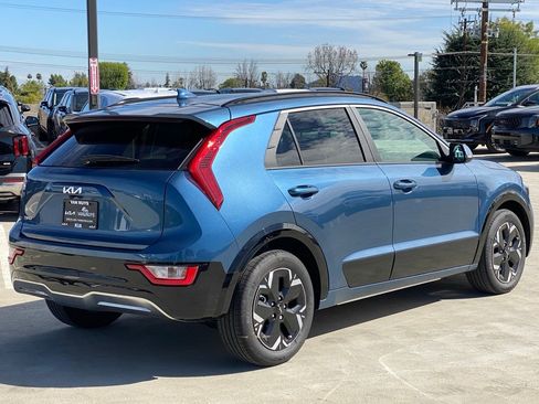 New 2025 Kia Niro Wind image 3
