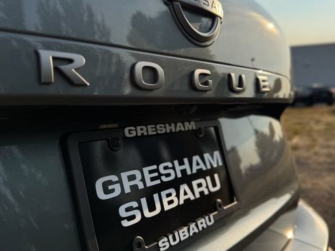 Used 2025 Nissan Rogue SV FWD image 40