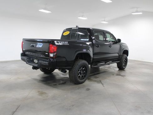 Used 2023 Toyota Tacoma SR image 9