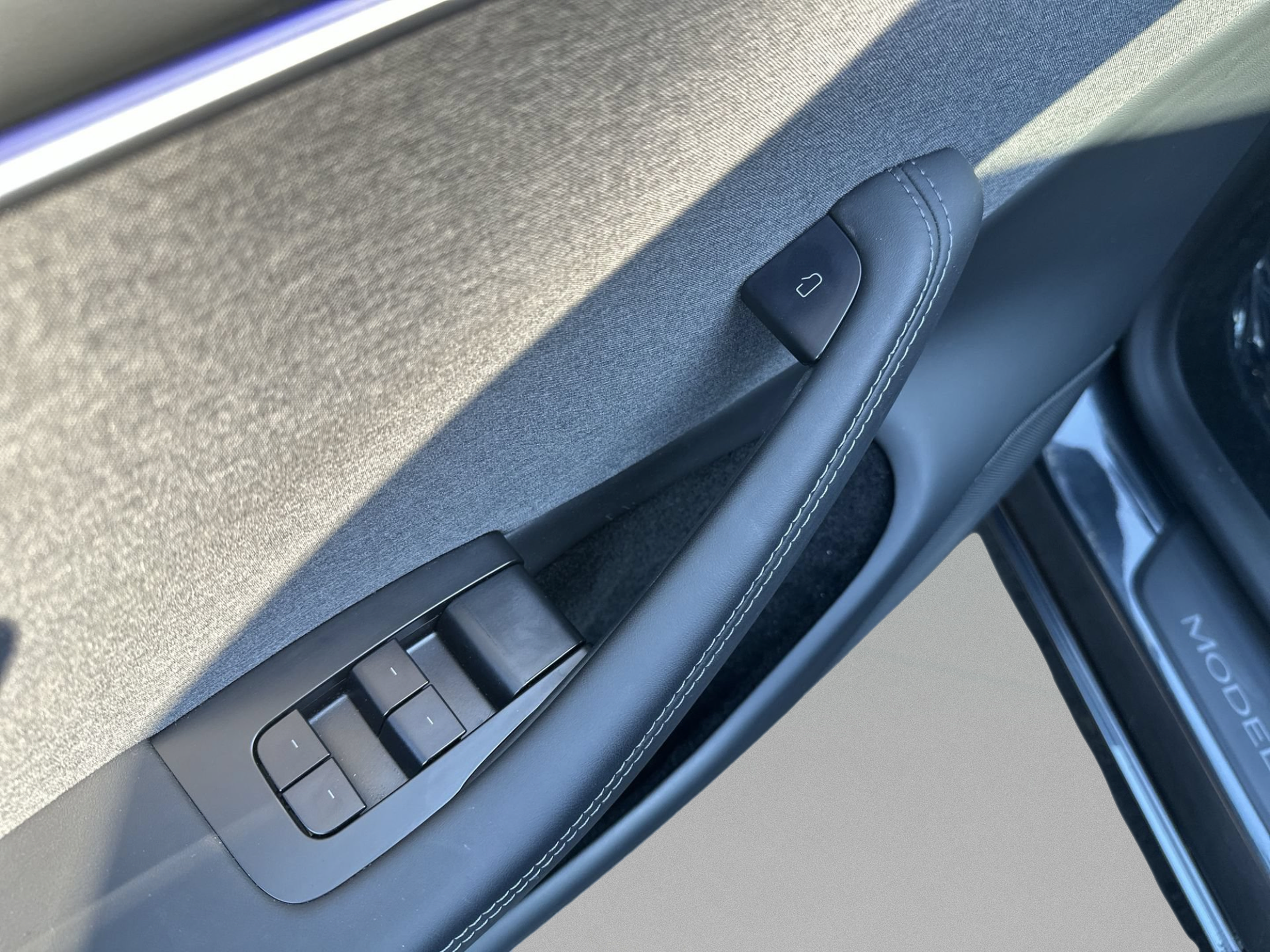 Used 2025 Tesla Model 3 Long Range RWD image 15