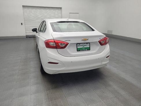 Used 2017 Chevrolet Cruze LT w/ Convenience Package image 6