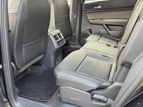 Used 2023 Volkswagen Atlas Cross Sport SE FWD image 16