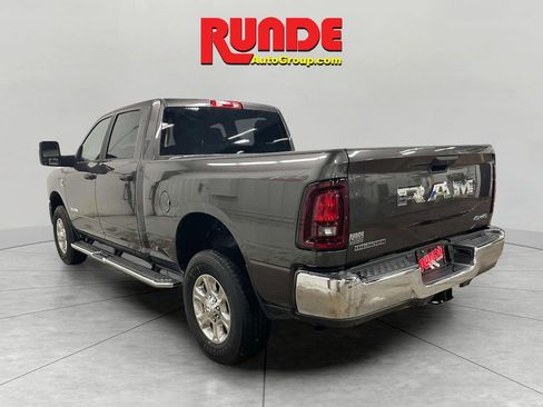 Used 2025 RAM 2500 Big Horn AWD/4WD image 3