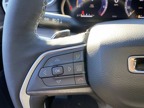 New 2025 Jeep Grand Cherokee Limited image 13