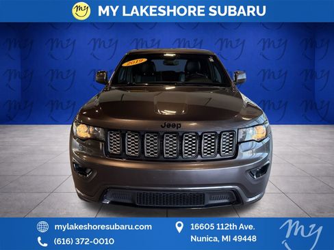 Used 2019 Jeep Grand Cherokee Altitude AWD/4WD image 2