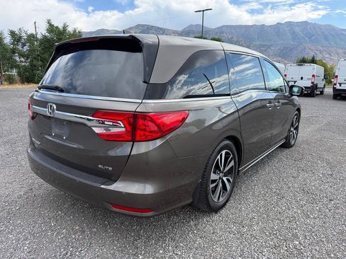Used 2019 Honda Odyssey Elite image 3