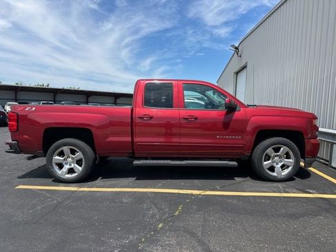 Used 2018 Chevrolet Silverado 1500 LT w/ True North Edition AWD/4WD image 5