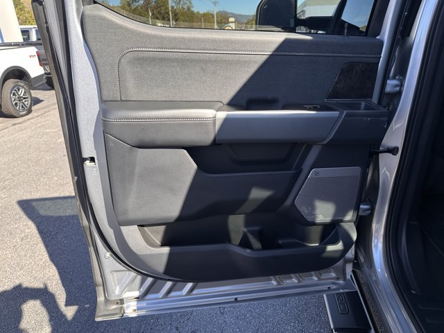 Certified 2023 Ford F250 Lariat w/ Lariat Ultimate Package AWD/4WD image 12
