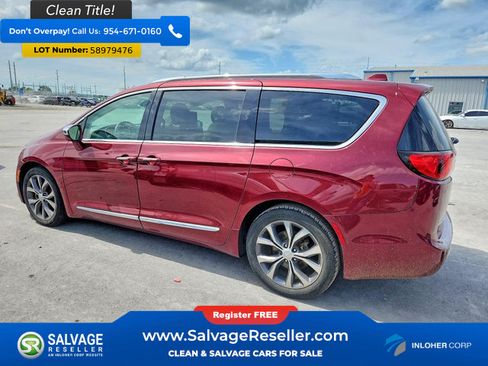 Used 2018 Chrysler Pacifica Limited w/ Tire & Wheel Group FWD image 3