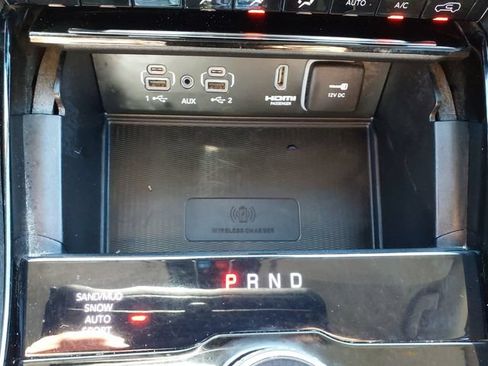 Used 2023 Jeep Grand Cherokee Limited w/ Luxury Tech Group II AWD/4WD image 27