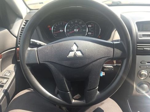 Used 2011 Mitsubishi Galant SE FWD image 26