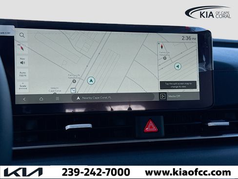 New 2026 Kia Carnival EX FWD image 31