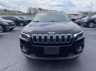 Used 2019 Jeep Cherokee Latitude Plus video 2