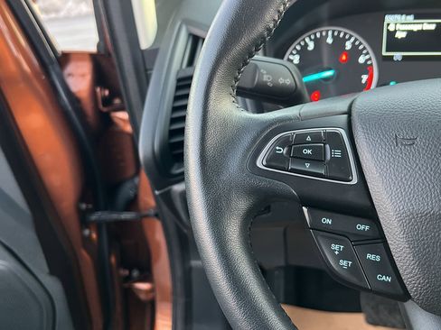 Used 2020 Ford EcoSport SE w/ SE Convenience Package image 33