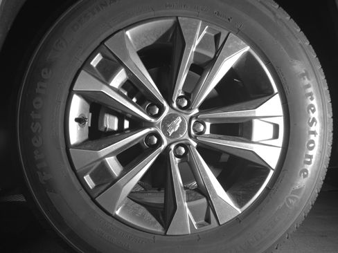 Used 2025 Chevrolet Equinox LT image 12