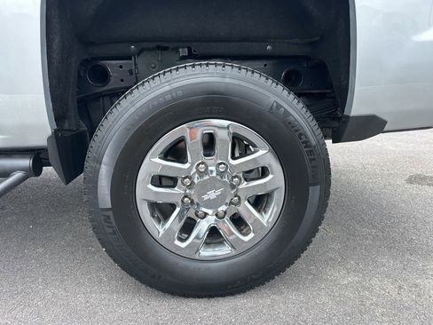 Used 2015 Chevrolet Silverado 2500 LT w/ LT Convenience Package AWD/4WD image 10