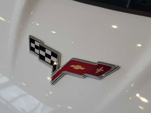 Used 2012 Chevrolet Corvette Grand Sport w/ 2LT Preferred Equipment Group RWD image 11