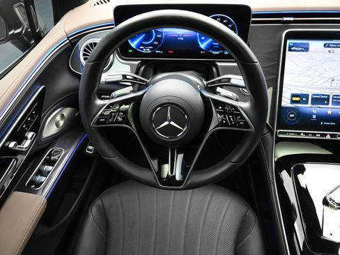 Used 2023 Mercedes-Benz EQS 450+ Sedan image 25