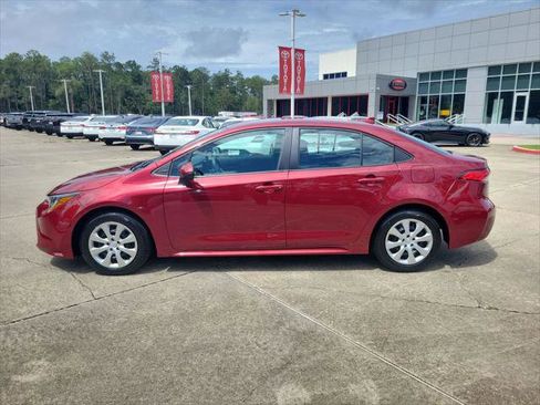 Certified 2024 Toyota Corolla LE FWD image 2