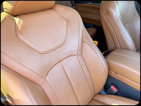 Used 2023 INFINITI QX60 Sensory w/ Vision Package image 7