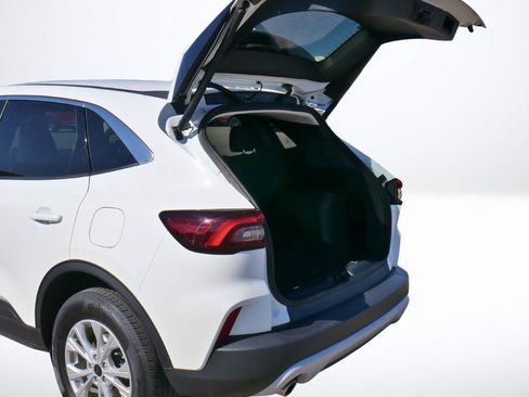 Used 2023 Ford Escape Active image 16