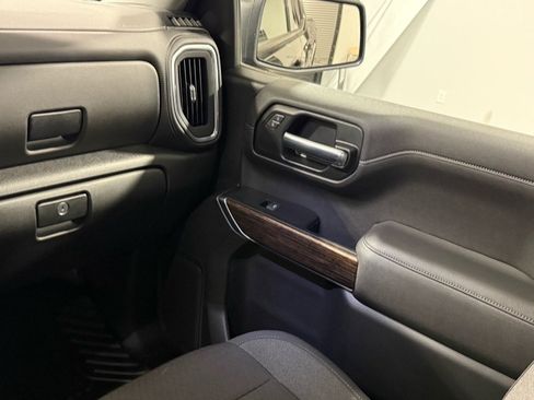 Used 2022 GMC Sierra 1500 Elevation image 12