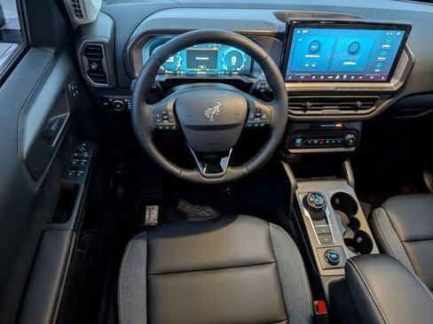 New 2025 Ford Bronco Sport Outer Banks image 8