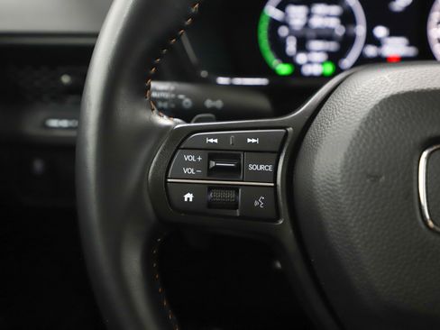 Used 2025 Honda CR-V Sport image 25