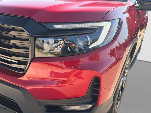 Used 2025 Honda Passport Black Edition image 11