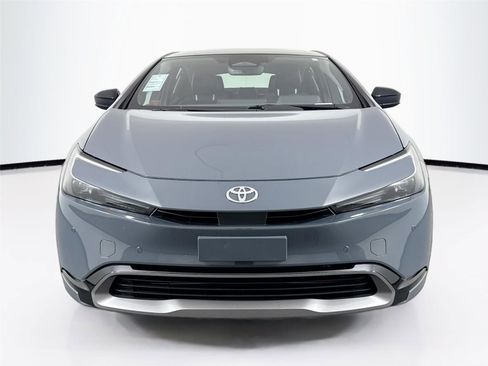 Used 2025 Toyota Prius Limited image 9