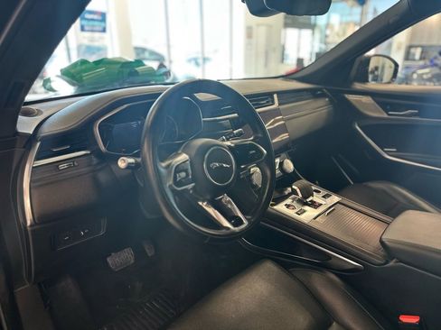 Used 2022 Jaguar F-PACE S image 16