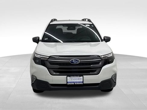 Used 2026 Subaru Forester Premium AWD/4WD image 9