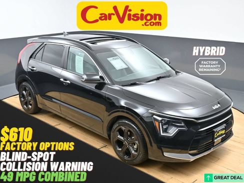 Used 2023 Kia Niro SX Touring FWD image 1
