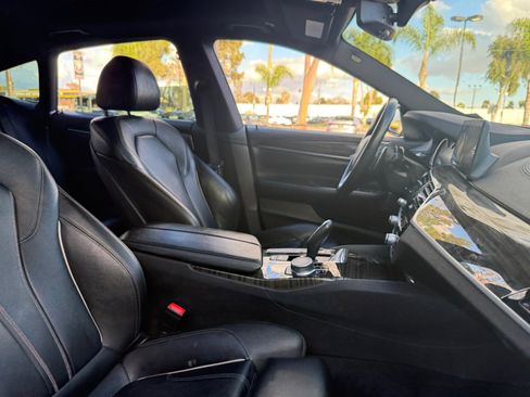 Used 2018 BMW 640i Gran Turismo xDrive image 19