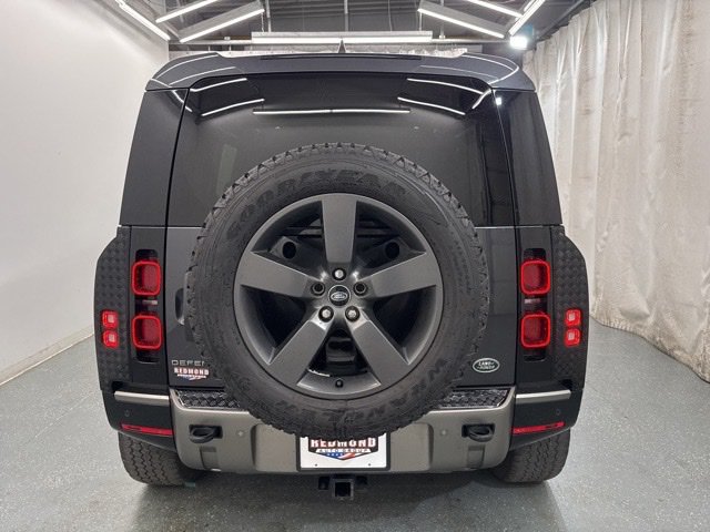 Used 2023 Land Rover Defender 110 X-Dynamic SE AWD/4WD image 6