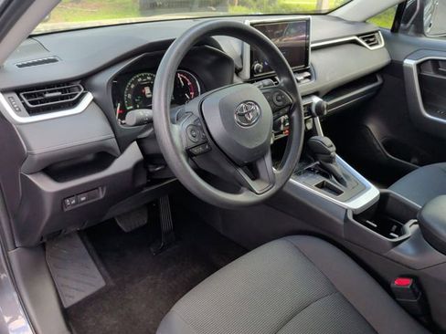 Used 2025 Toyota RAV4 LE FWD image 17