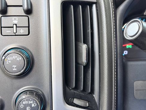 Used 2017 GMC Sierra 1500 SLT AWD/4WD image 39