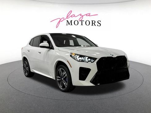 New 2026 BMW X2 xDrive28i w/ Technology Package AWD/4WD image 7