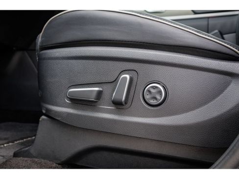 Used 2025 Hyundai Palisade SEL AWD/4WD image 18